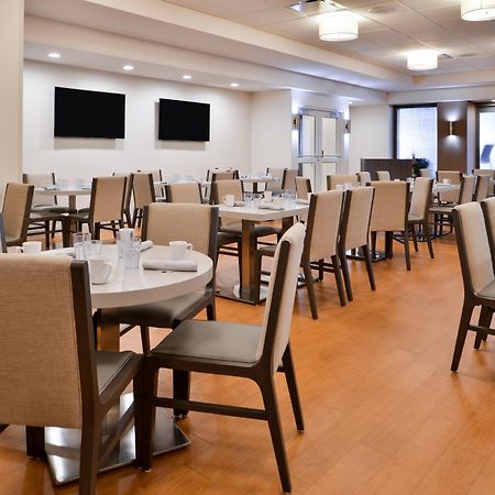 Holiday Inn Hotel & Suites Rochester - Marketplace By Ihg Eksteriør bilde