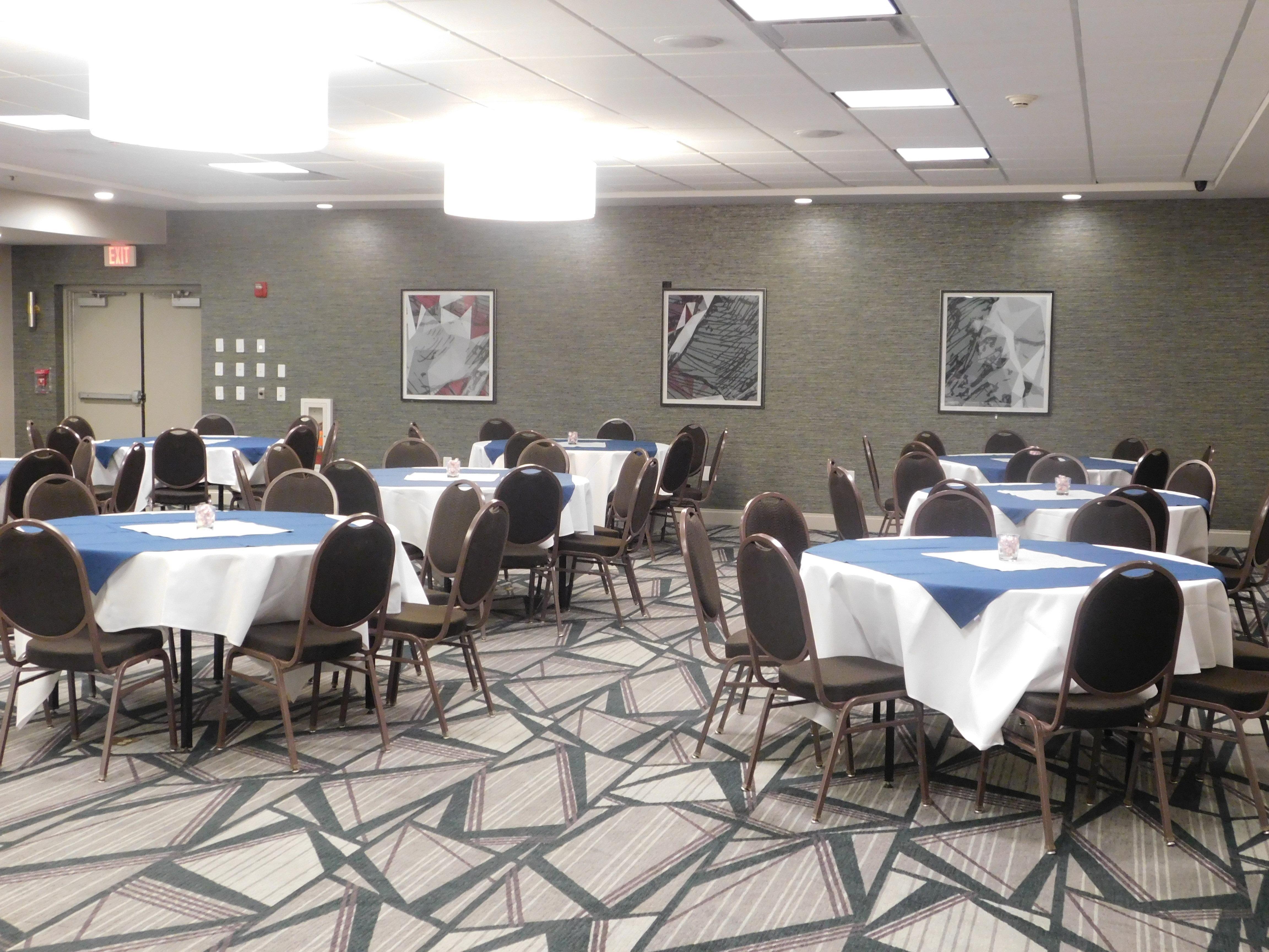 Holiday Inn Hotel & Suites Rochester - Marketplace By Ihg Eksteriør bilde