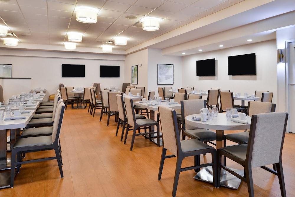 Holiday Inn Hotel & Suites Rochester - Marketplace By Ihg Eksteriør bilde
